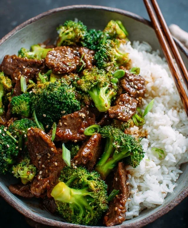 Chinese Beef and Broccoli (牛肉炒西兰花)
